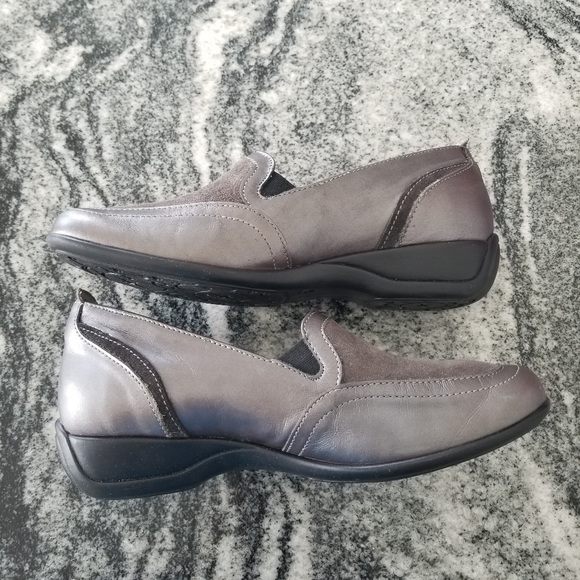 (7½) Xsensible shoes, Shimmery Silver and Gray - Picture 6 of 10